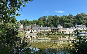 Maison de charme avec vue sur château